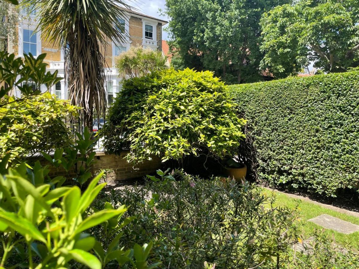 Charming Apartment In Chiswick Londra Dış mekan fotoğraf